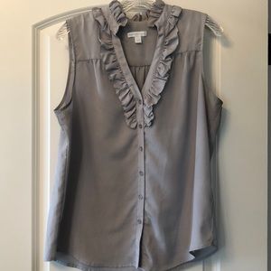 Sleeveless button up
